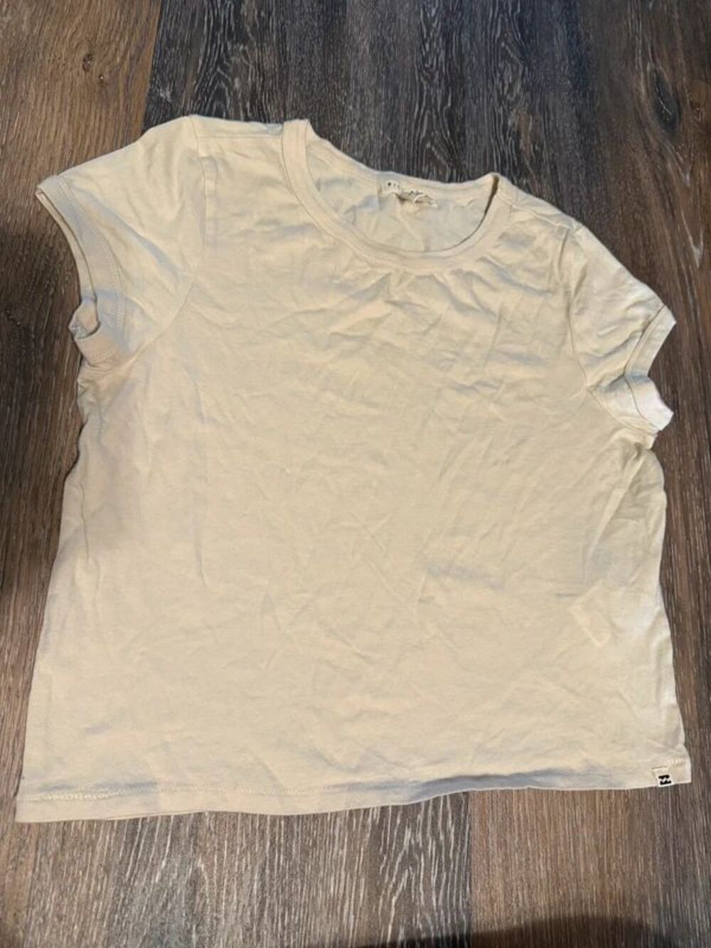 Billabong soft cream colored medium tee